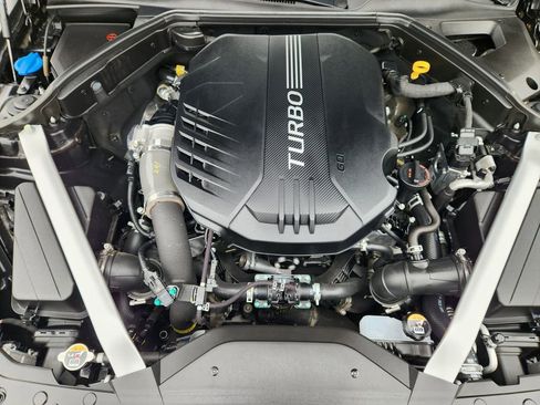 Used 2025 Genesis G70 3.3T Advanced w/ Sport Prestige Package image 30