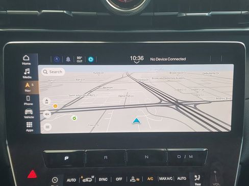 Used 2024 Maserati Grecale GT image 31