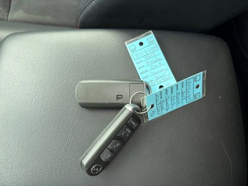 Used 2018 MAZDA CX-9 Sport image 34