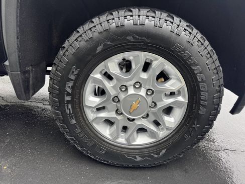 Used 2021 Chevrolet Silverado 3500 LTZ w/ LTZ Convenience Package image 20