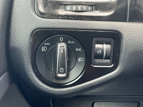 Used 2015 Volkswagen GTI S FWD image 14