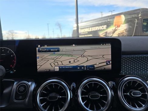 Certified 2025 Mercedes-Benz GLB 250 4MATIC image 30