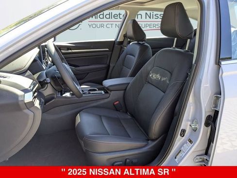 New 2025 Nissan Altima 2.5 SR w/ SR Premium Package FWD image 10