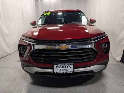 Certified 2024 Chevrolet TrailBlazer LT w/ LT Cold Weather Package FWD image 8