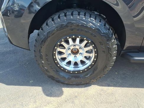 Used 2025 Ford Expedition Active image 9