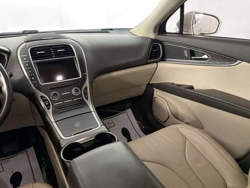 Used 2016 Lincoln MKX Reserve FWD image 23