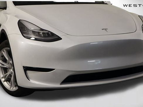Used 2023 Tesla Model Y Long Range AWD/4WD image 46