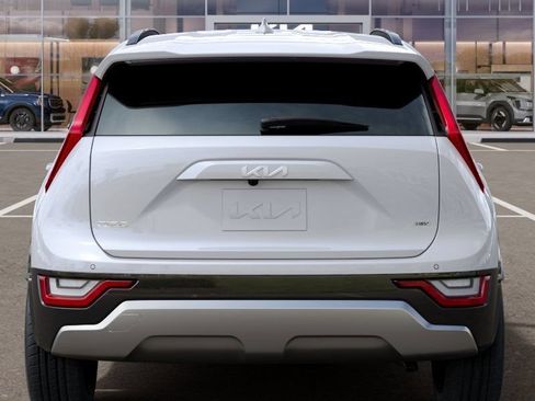 New 2026 Kia Niro SX Touring FWD image 13