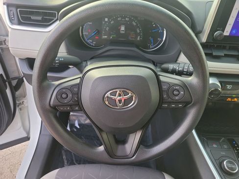 Used 2023 Toyota RAV4 XLE image 27