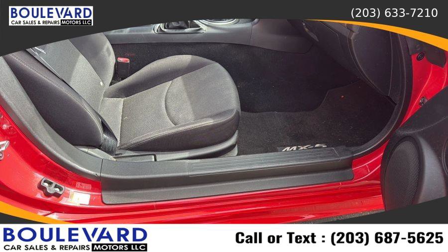 Used 2010 MAZDA MX-5 Miata Sport RWD image 26