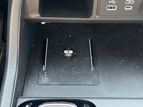 Used 2025 Honda Pilot Elite image 26