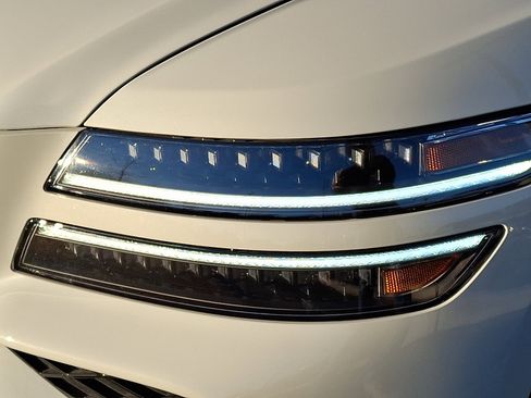 Used 2025 Genesis G80 3.5T Sport Prestige image 29