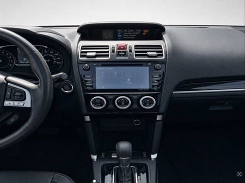 Used 2018 Subaru Forester 2.5i Touring AWD/4WD image 13