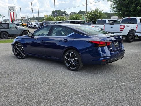 Used 2024 Nissan Altima 2.5 SR FWD image 5