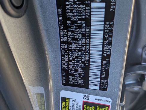 Used 2025 Toyota Camry SE w/ Convenience Package AWD/4WD image 31