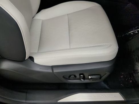 Used 2024 Lexus RX 350 Premium Plus w/ Convenience Package FWD image 36