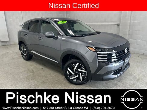 Certified 2025 Nissan Kicks SV image 1