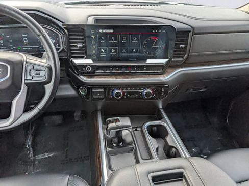 Certified 2022 GMC Sierra 1500 Elevation w/ Preferred Package image 17