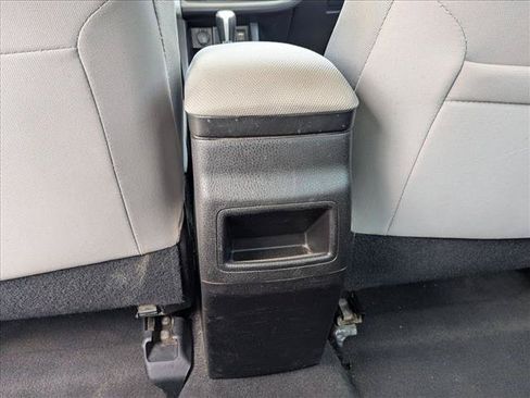 Used 2018 Toyota Corolla LE FWD image 16