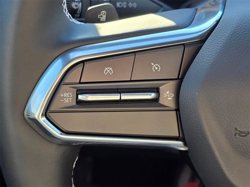 New 2026 Chevrolet Equinox EV LT image 30