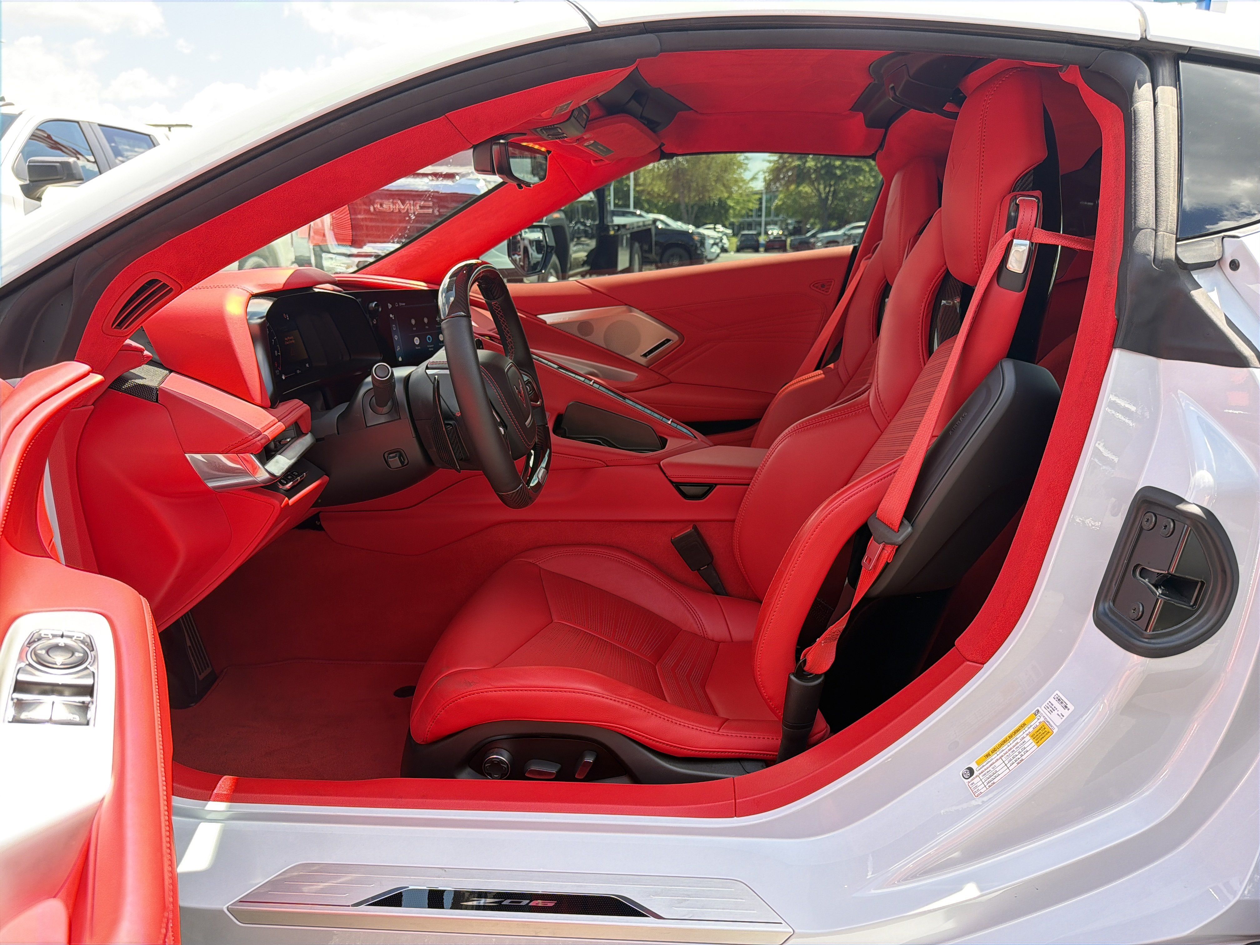 Used 2024 Chevrolet Corvette Z06 RWD image 15