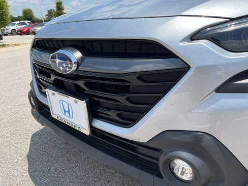 Used 2023 Subaru Outback Premium AWD/4WD image 15