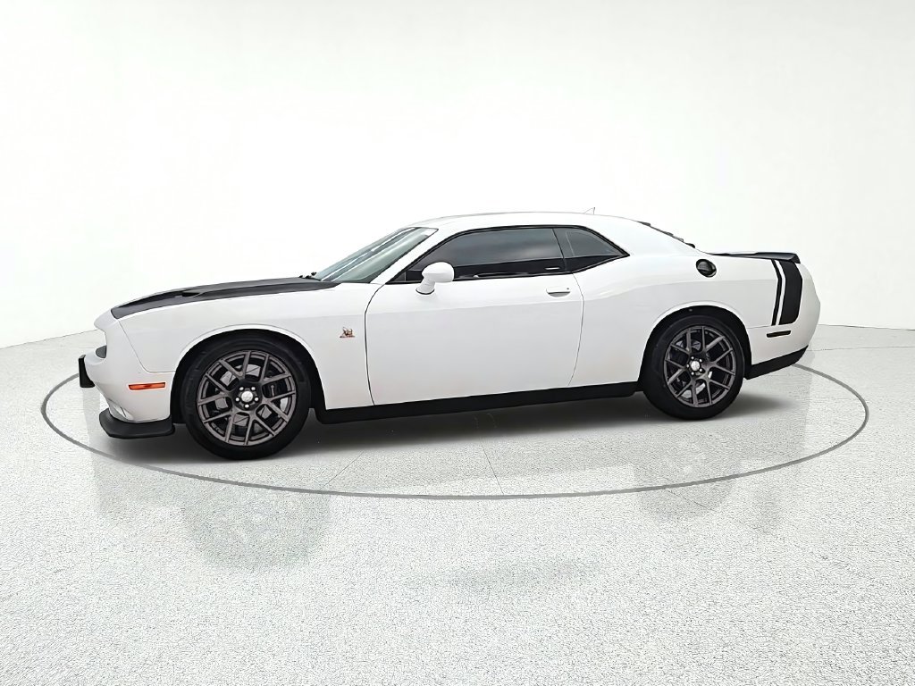 Used 2016 Dodge Challenger R/T Scat Pack w/ Driver Convenience Group RWD image 4
