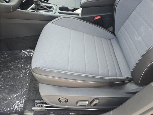 New 2025 Volkswagen Jetta SE image 15