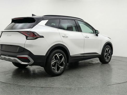 Used 2025 Kia Sportage LX FWD image 9
