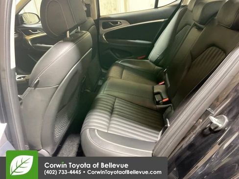 Used 2022 Genesis G70 2.0T w/ Prestige Package image 25