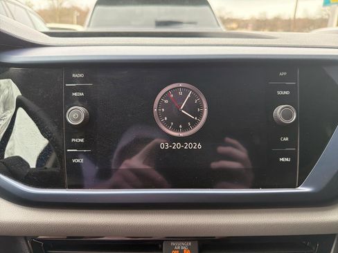 Used 2022 Volkswagen Taos SE w/ Panoramic Sunroof Package image 27