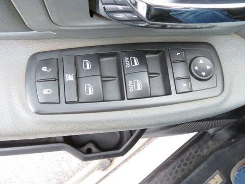 Used 2013 RAM 1500 Big Horn image 15