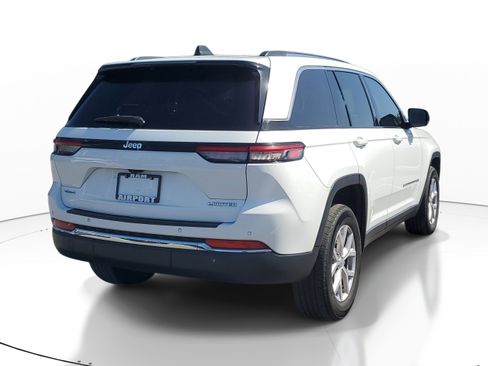 Used 2022 Jeep Grand Cherokee Limited AWD/4WD image 6