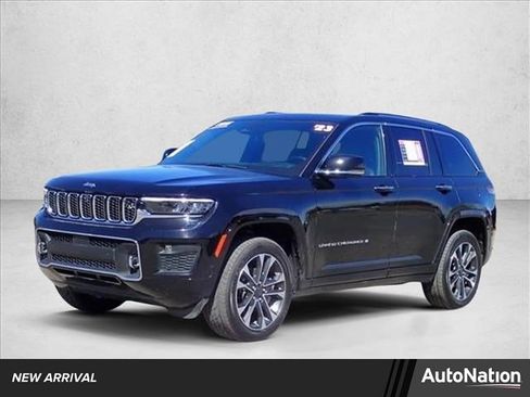 Used 2023 Jeep Grand Cherokee Overland w/ Adv Protech Group III AWD/4WD image 1