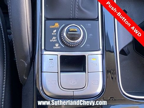 Used 2025 Kia Telluride AWD image 35