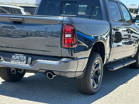 New 2026 RAM 1500 Express AWD/4WD image 8