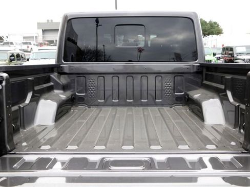 New 2026 Jeep Gladiator Sport image 21