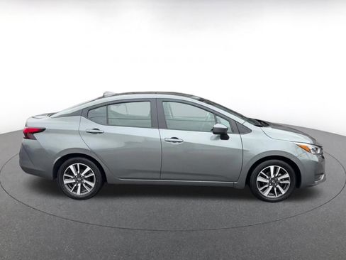 Used 2025 Nissan Versa SV FWD image 16