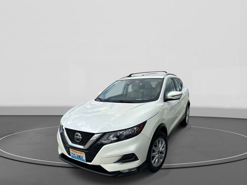 Used 2020 Nissan Rogue Sport SV w/ All-Weather Package AWD/4WD image 4