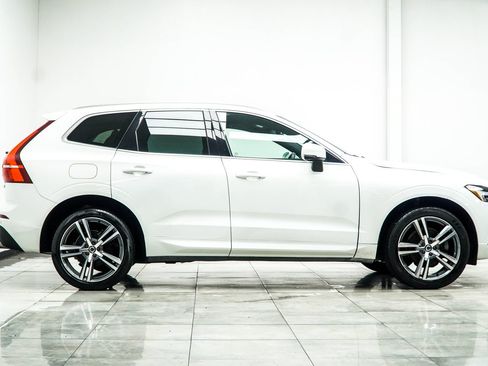 Used 2020 Volvo XC60 T5 Momentum w/ Protection Package Premier AWD/4WD image 7
