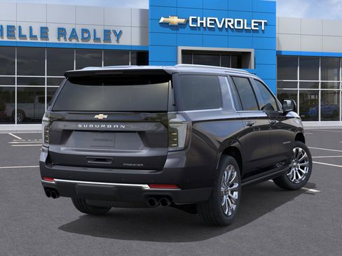 New 2026 Chevrolet Suburban Premier image 30