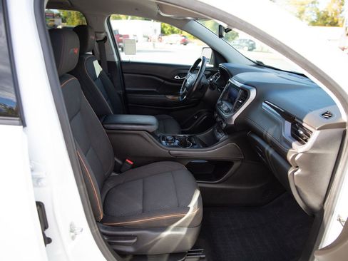 Used 2020 GMC Acadia AT4 image 25
