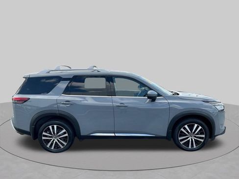 Certified 2023 Nissan Pathfinder Platinum AWD/4WD image 38