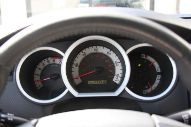 Used 2015 Toyota Tacoma PreRunner w/ Convenience Package RWD image 40