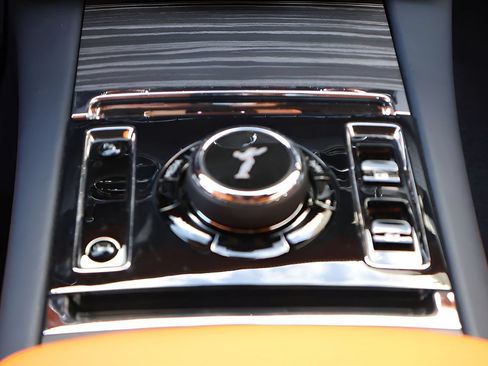 Certified 2024 Rolls-Royce Spectre w/ Leather Finishing Pack AWD/4WD image 21