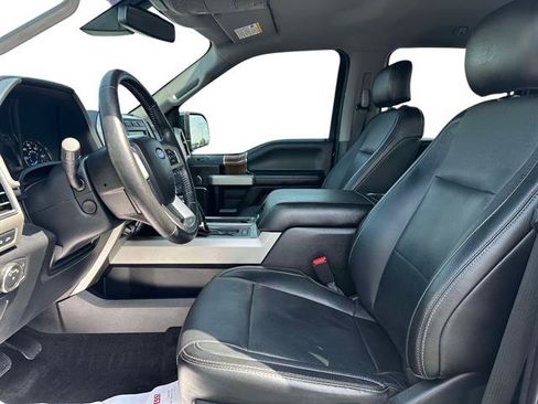 Used 2017 Ford F150 Lariat w/ Equipment Group 502A Luxury AWD/4WD image 10