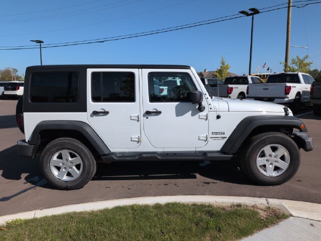 Used 2018 Jeep Wrangler Unlimited Sport AWD/4WD image 6