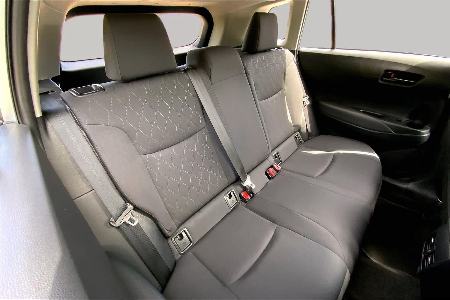 Used 2026 Toyota Corolla Cross LE FWD image 34