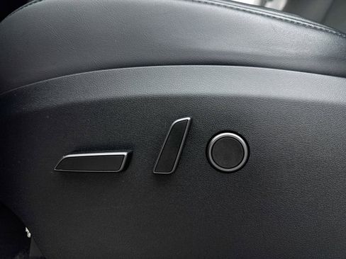 Used 2023 Tesla Model Y Long Range image 30