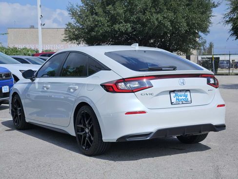 Used 2024 Honda Civic Sport image 6